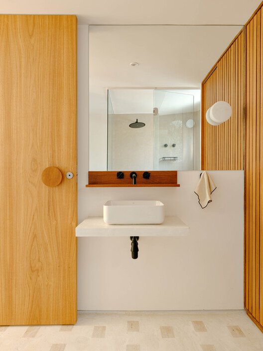 Sá Ferreira Project / Bric Arquitetura | Portillo e Pantoja Sá Ferreira Project / Bric Arquitetura | Portillo e Pantoja - Interior Photography, Bathroom, Wood, Sink
