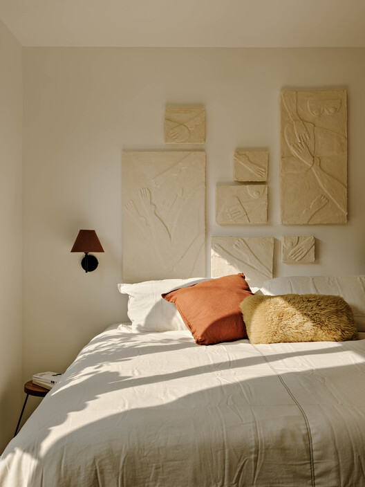 Sá Ferreira Project / Bric Arquitetura | Portillo e Pantoja Sá Ferreira Project / Bric Arquitetura | Portillo e Pantoja - Interior Photography, Bedroom, Wood, Bed, Lighting