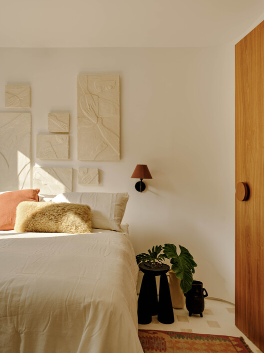 Sá Ferreira Project / Bric Arquitetura | Portillo e Pantoja Sá Ferreira Project / Bric Arquitetura | Portillo e Pantoja - Interior Photography, Bedroom, Wood, Bed, Lighting