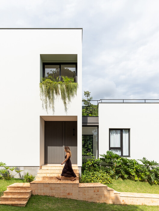 Piná House / Nommo Arquitetos - Exterior Photography, Garden