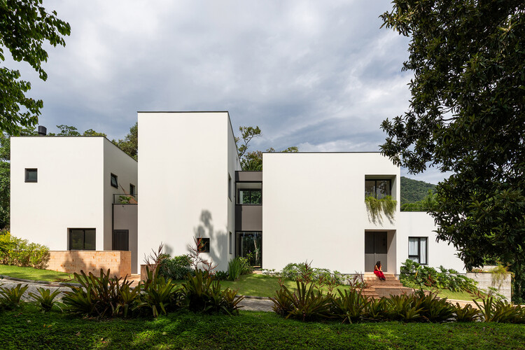 Casa Piná / Nommo Arquitetos - Fotografia de Exterior, Casas, Aido, Balcão