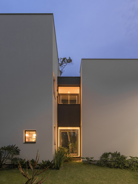 Piná House / Nommo Arquitetos - Exterior Photography