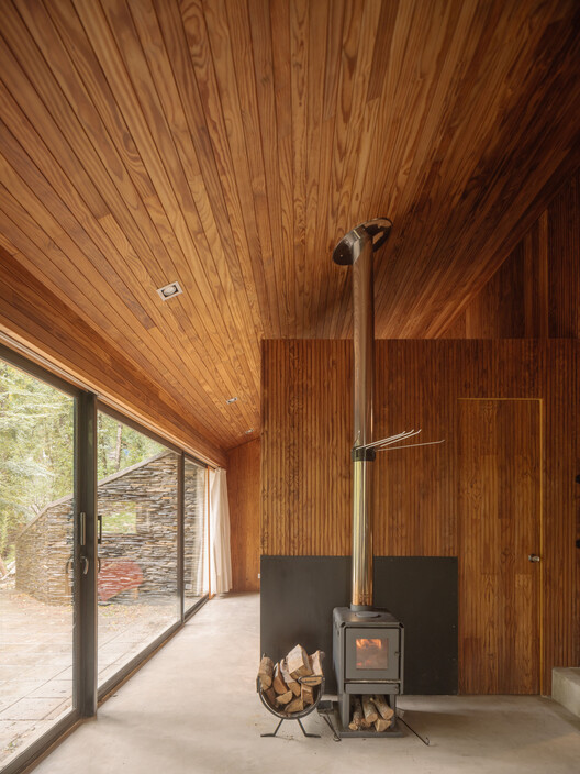 Huerquehue Refuge / DRAA Huerquehue Refuge / DRAA - Interior Photography, Wood, Beam