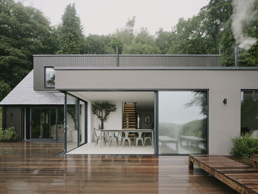 Beech Cottage  / MiMStudios