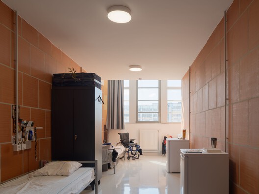 'La Boulangerie' Emergency Shelter / Francois Brugel Architectes Associes + Atelier RITA - Interior Photography, Bedroom, Wood, Lighting, Chair