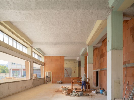 'La Boulangerie' Emergency Shelter / Francois Brugel Architectes Associes + Atelier RITA - Interior Photography, Wood, Concrete, Beam, Column