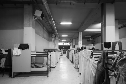 'La Boulangerie' Emergency Shelter / Francois Brugel Architectes Associes + Atelier RITA - Interior Photography, Kitchen