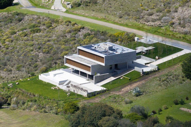RD House / Frolik Studio - Imagen 6 de 24