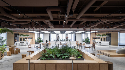 Publicis Groupe Shanghai Headquarters / Ippolito Fleitz Group + Identity Architects - Interior Photography, Kitchen, Chair