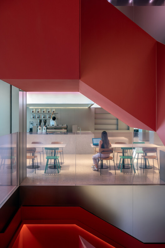 Publicis Groupe Shanghai Headquarters / Ippolito Fleitz Group + Identity Architects - Interior Photography