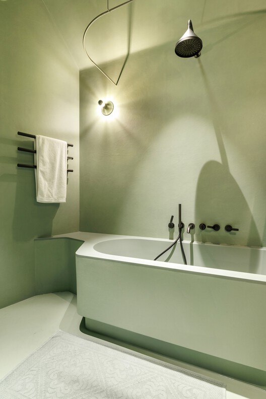 MOM Apartment / J.MAYER H. MOM Apartment / J.MAYER H. - Interior Photography, Bathroom, Bathtub, Lighting, Sink
