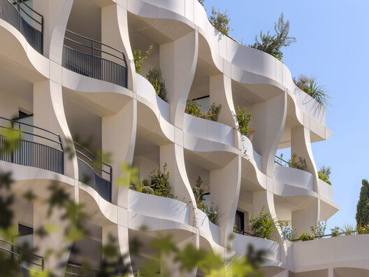 Jardins Secrets Bioclimatic Shells / Vincent Callebaut Architectures Jardins Secrets Bioclimatic Shells / Vincent Callebaut Architectures - Image 6 of 22