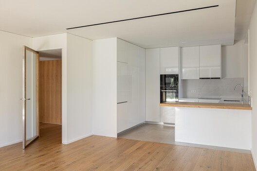 Scala-Mare Building / Atelier d’Arquitectura Lopes da Costa - Interior Photography, Kitchen, Wood, Countertop, Door, Glass