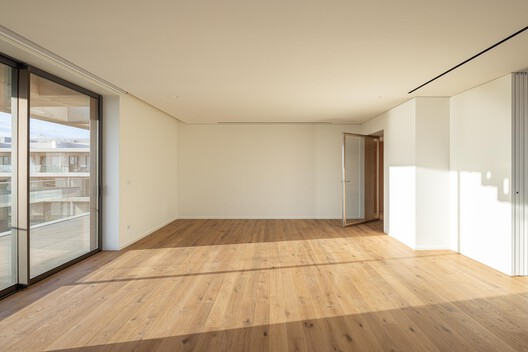 Scala-Mare Building / Atelier d’Arquitectura Lopes da Costa - Image 18 of 43