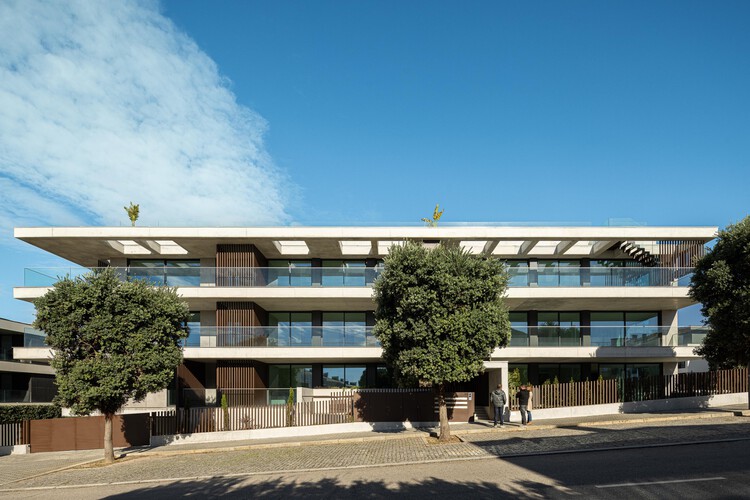 Edifício Scala-Mare / Atelier d’Arquitectura Lopes da Costa - Fotografia de Exterior, Apartamentos, Balcão
