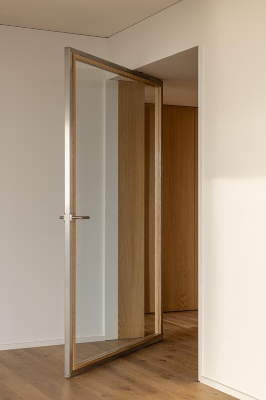 Scala-Mare Building / Atelier d’Arquitectura Lopes da Costa - Interior Photography, Wood, Door