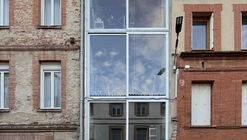 L33 Narrow House / BAST