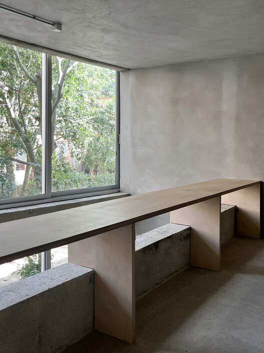 L33 Narrow House / BAST L33 Narrow House / BAST - Interior Photography, Wood, Concrete