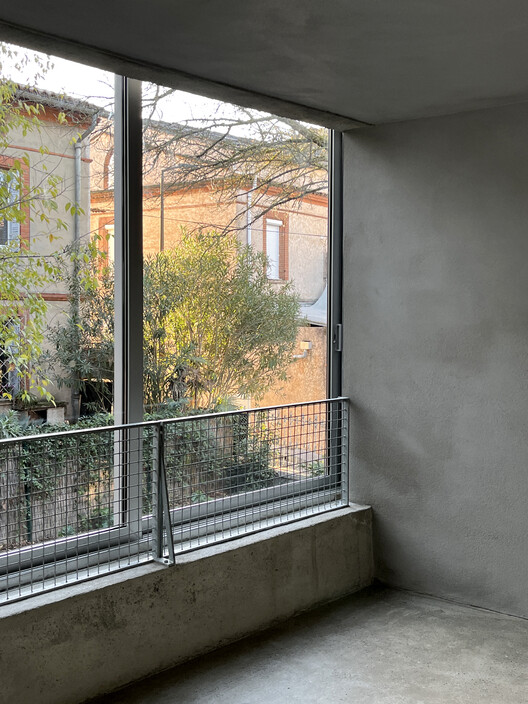 L33 Narrow House / BAST L33 Narrow House / BAST - Exterior Photography, Concrete
