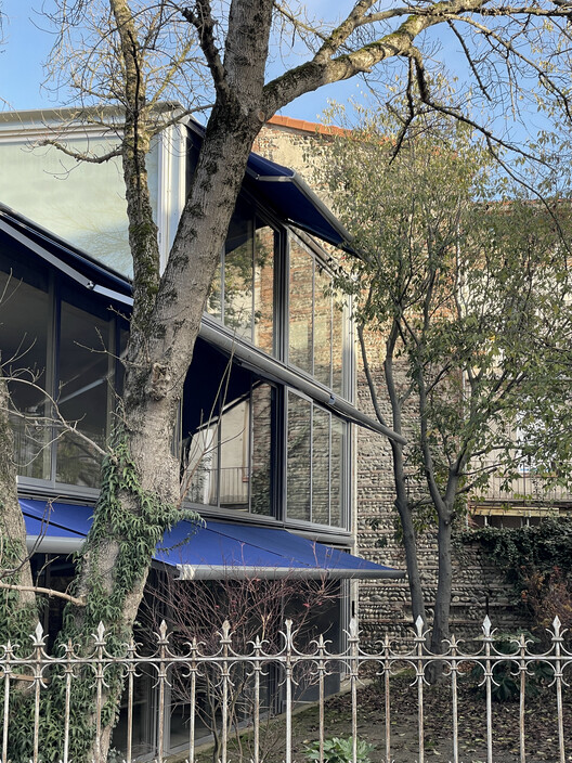 L33 Narrow House / BAST - Exterior Photography, Balcony