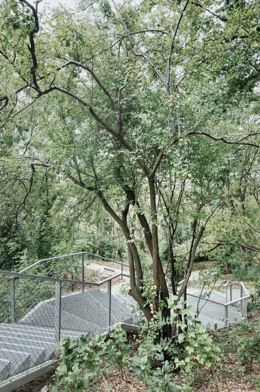 Warsaw Uprising Mound / Archigrest + topoScape Warsaw Uprising Mound / Archigrest + topoScape - Image 8 of 27