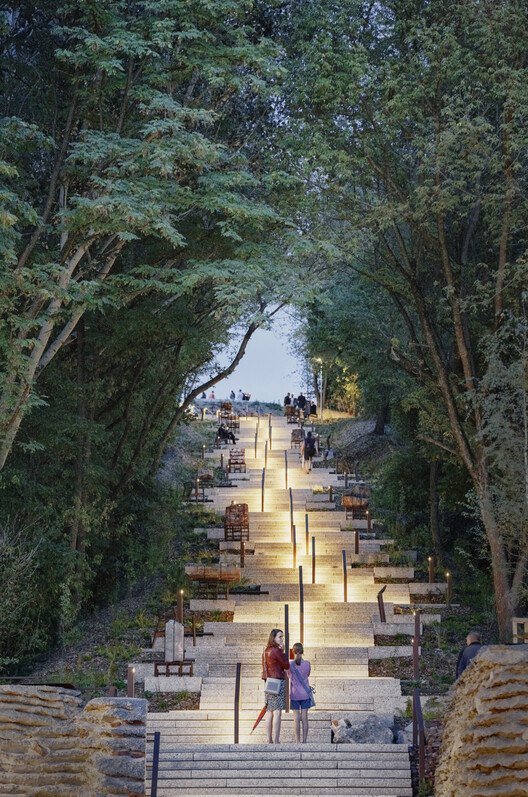 Warsaw Uprising Mound / Archigrest + topoScape Warsaw Uprising Mound / Archigrest + topoScape - Exterior Photography, Wood, Stairs