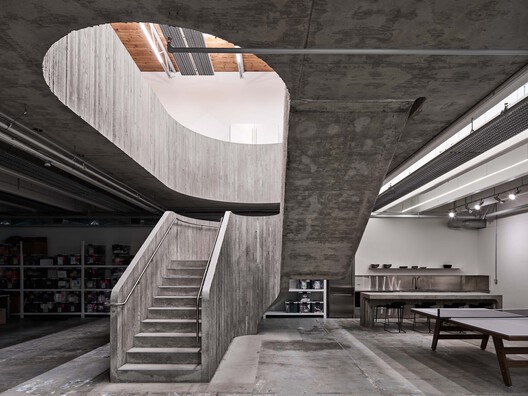 Purple Brand Operations Studio / Scott & Scott Architects - Image 1 of 30