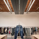 Purple Brand Operations Studio / Scott & Scott Architects - Interior Photography, Interior Design, Beam