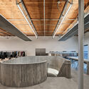 Purple Brand Operations Studio / Scott & Scott Architects - Interior Photography, Interior Design, Kitchen, Beam