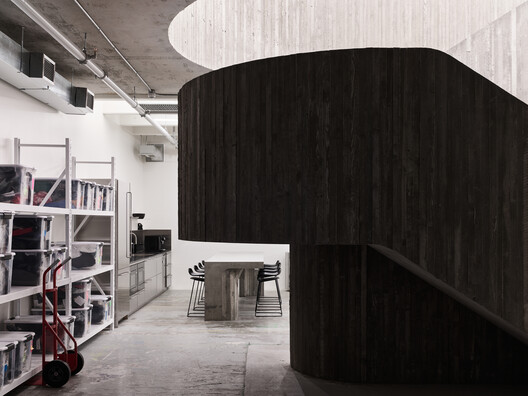 Purple Brand Operations Studio / Scott & Scott Architects - Interior Photography