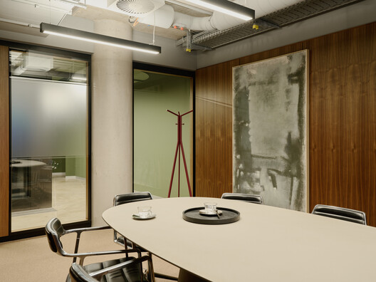 C1 Workplace / Bruzkus Greenberg C1 Workplace / Bruzkus Greenberg - Interior Photography, Chair, Table, Lighting