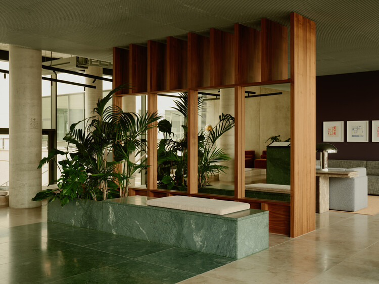 C1 Workplace / Bruzkus Greenberg - Image 3 of 31