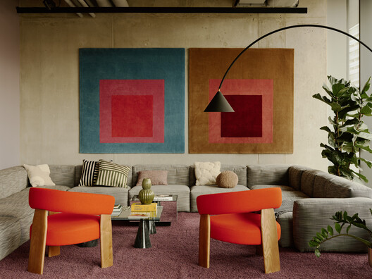C1 Workplace / Bruzkus Greenberg C1 Workplace / Bruzkus Greenberg - Interior Photography, Living Room, Sofa, Chair