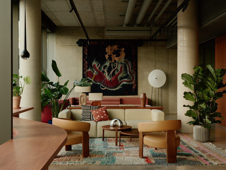 C1 Workplace / Bruzkus Greenberg - Interior Photography, Offices Interiors, Lighting, Chair