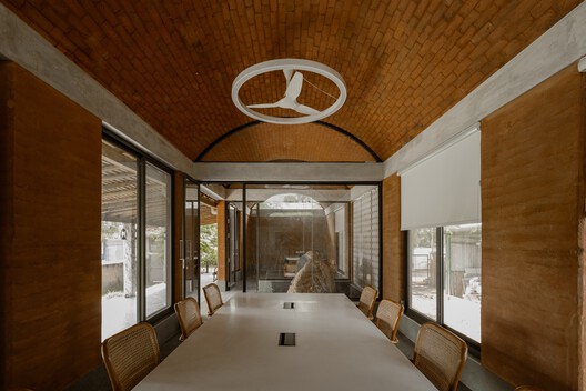 Innovation Lab / MTA ARCHITECTS  - Interior Photography, Wood, Chair, Glass, Beam