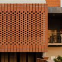 The Tiny House / 7th Hue Architecture Collective - Houses