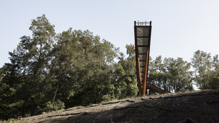 The Southern Lookout  / AJC Architects - Public Architecture