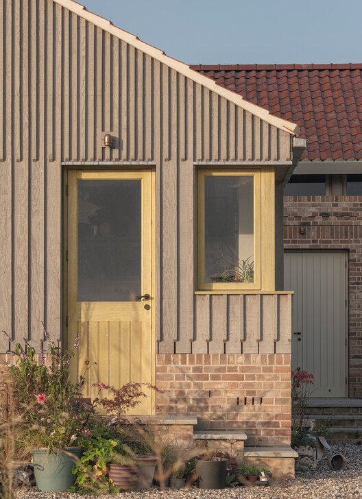 Contemporary Farmhouse / Ashworth Parkes Architects - Exterior Photography, Wood, Door
