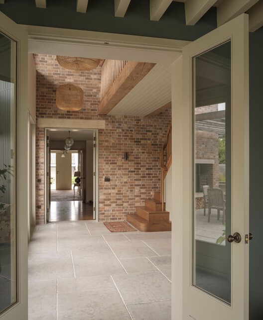 Contemporary Farmhouse / Ashworth Parkes Architects - Image 16 of 36