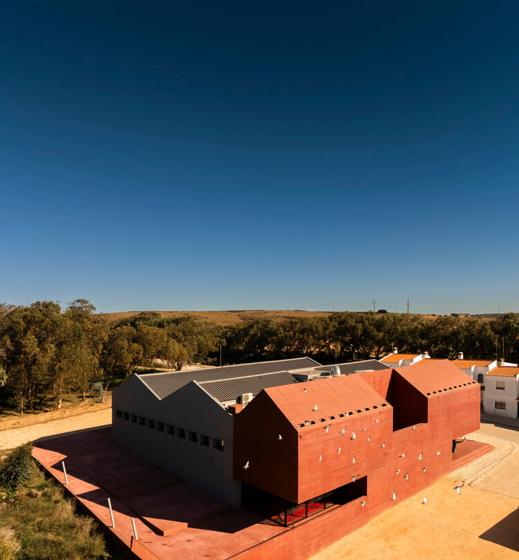 Museo Vila do Bispo/trabajadores espaciales - fotos exteriores