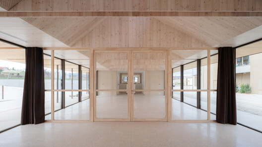 Saint-George-Haute-Ville Town Center / Link architectes + FAB Architects - Image 7 of 17