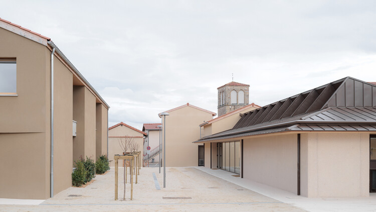 Saint-George-Haute-Ville Town Center / Link architectes + FAB Architects - Exterior Photography, Cultural Center, Facade