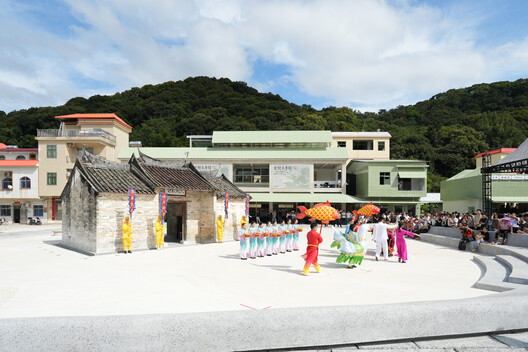 Ancient Banyan Plaza Renovation / Atelier XÜK Ancient Banyan Plaza Renovation / Atelier XÜK - Exterior Photography