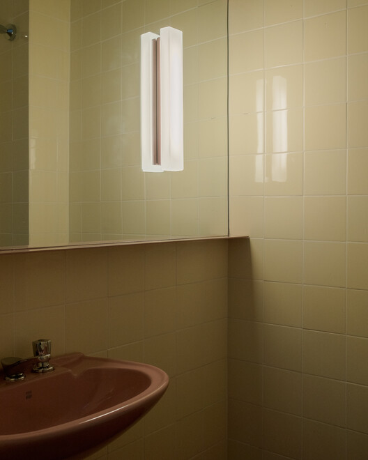 Copan D Apartment / Sabiá Arquitetos + Trema Arquitetura Copan D Apartment / Sabiá Arquitetos + Trema Arquitetura - Interior Photography, Bathroom