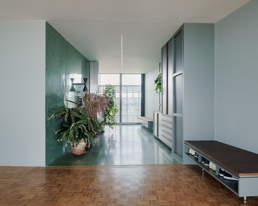 Copan D Apartment / Sabiá Arquitetos + Trema Arquitetura Copan D Apartment / Sabiá Arquitetos + Trema Arquitetura - Interior Photography, Glass