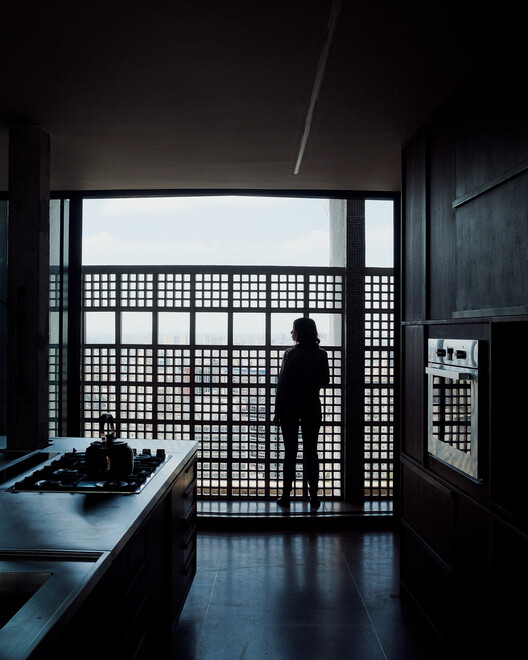 Copan D Apartment / Sabiá Arquitetos + Trema Arquitetura Copan D Apartment / Sabiá Arquitetos + Trema Arquitetura - Interior Photography, Kitchen, Glass