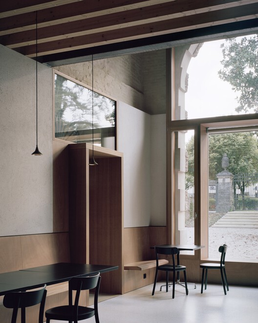 Vis-à-Vis Venitian Villa / RigonSimonetti Vis-à-Vis Venitian Villa / RigonSimonetti - Interior Photography, Kitchen, Wood, Concrete, Chair