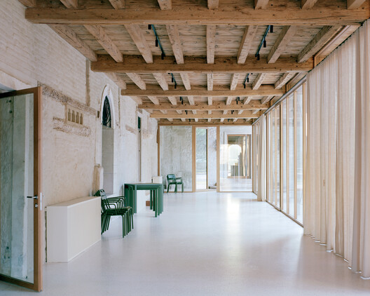 Vis-à-Vis Venitian Villa / RigonSimonetti Vis-à-Vis Venitian Villa / RigonSimonetti - Interior Photography, Wood, Column, Beam