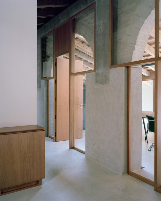 Vis-à-Vis Venitian Villa / RigonSimonetti Vis-à-Vis Venitian Villa / RigonSimonetti - Interior Photography, Wood, Column, Beam