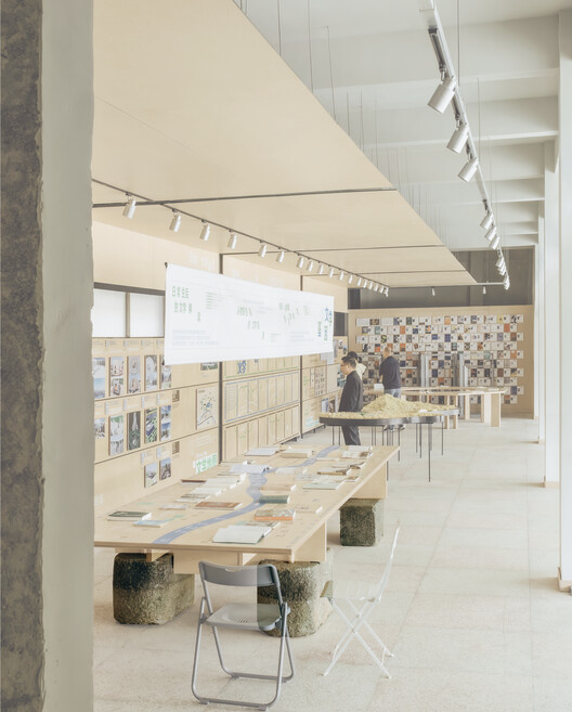 Ancient Banyan Plaza Renovation / Atelier XÜK Ancient Banyan Plaza Renovation / Atelier XÜK - Interior Photography, Chair